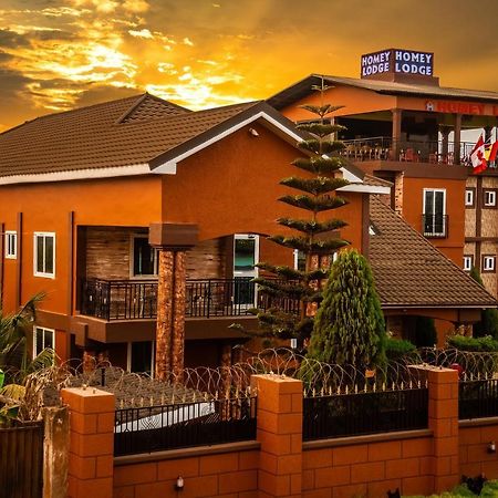 Homey Lodge Kumasi Eksteriør bilde