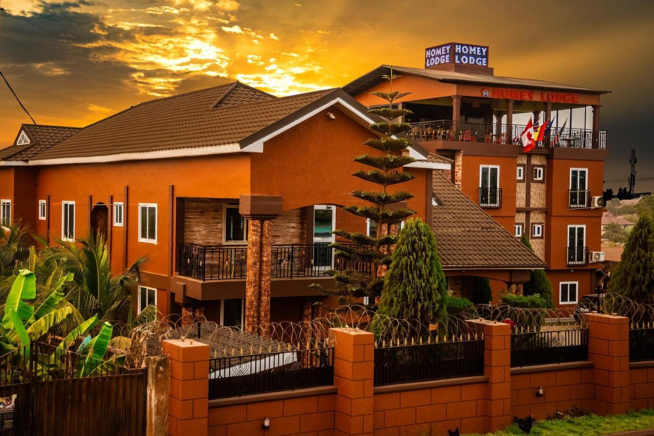 Homey Lodge Kumasi Eksteriør bilde