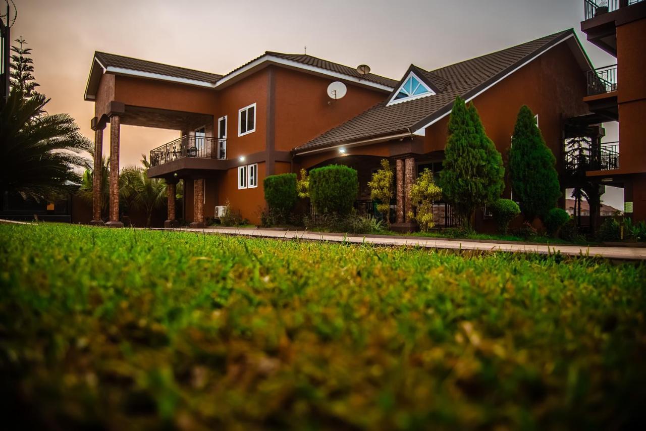 Homey Lodge Kumasi Eksteriør bilde