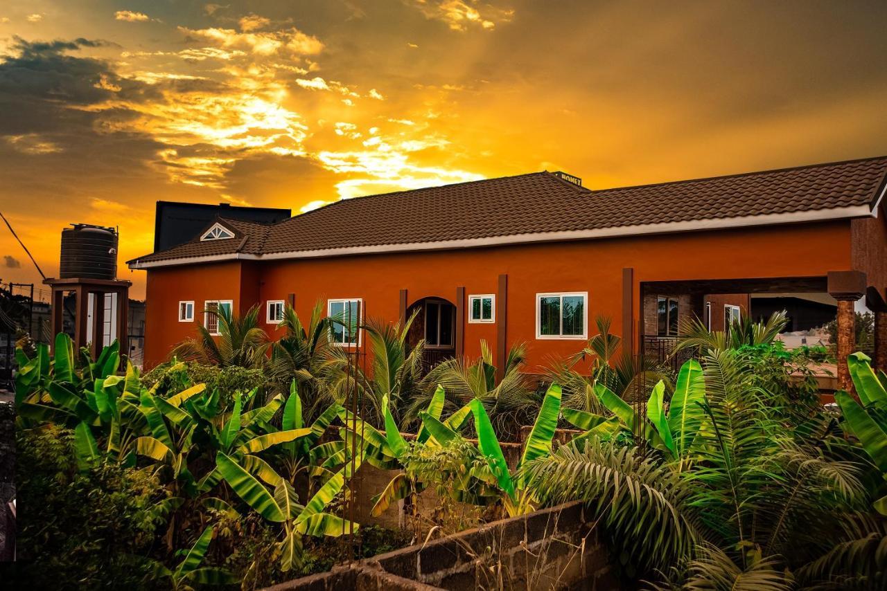Homey Lodge Kumasi Eksteriør bilde